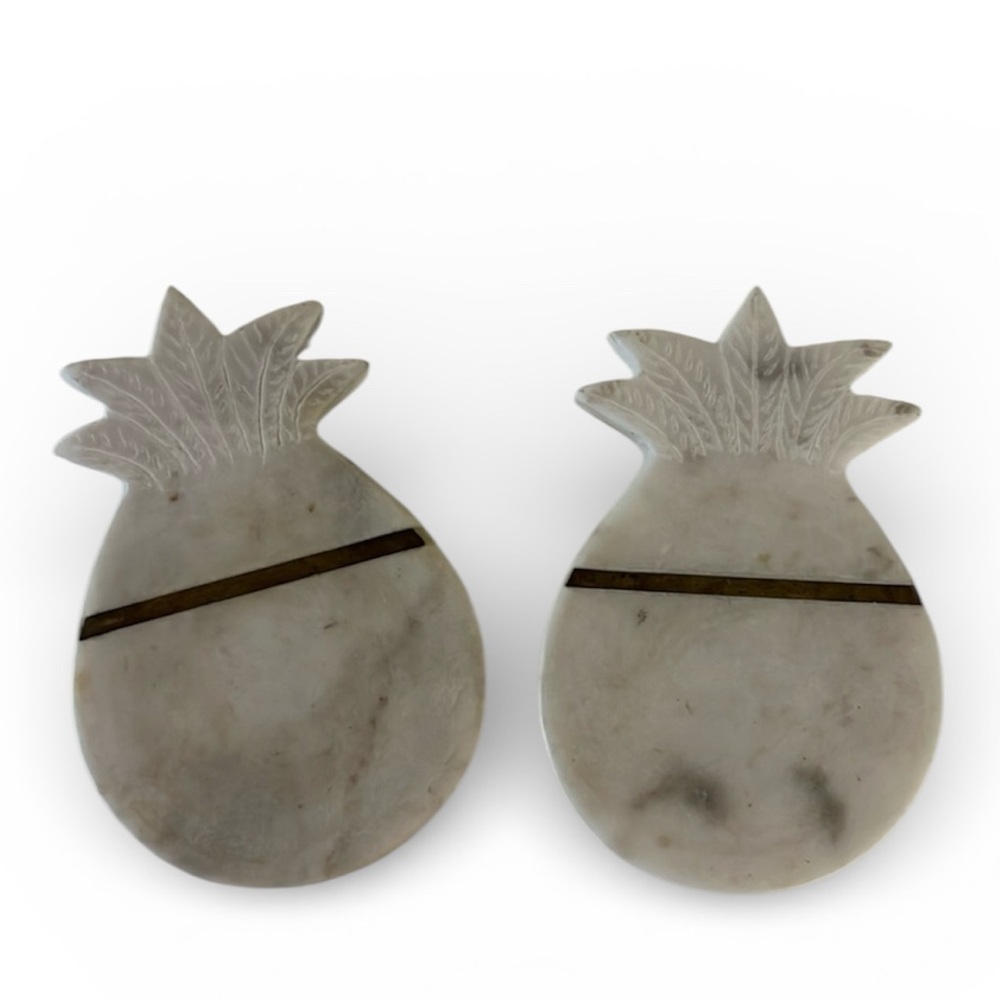Two pineapple coasters